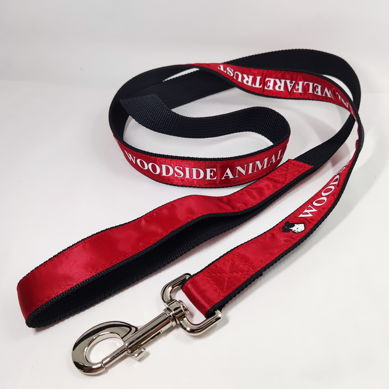 Slippery ribbon and strong polyester sport team tug dog leash 