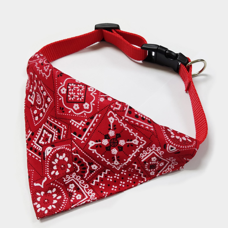 High quality low price customised fashionable print cute dog bandana over trough large collar