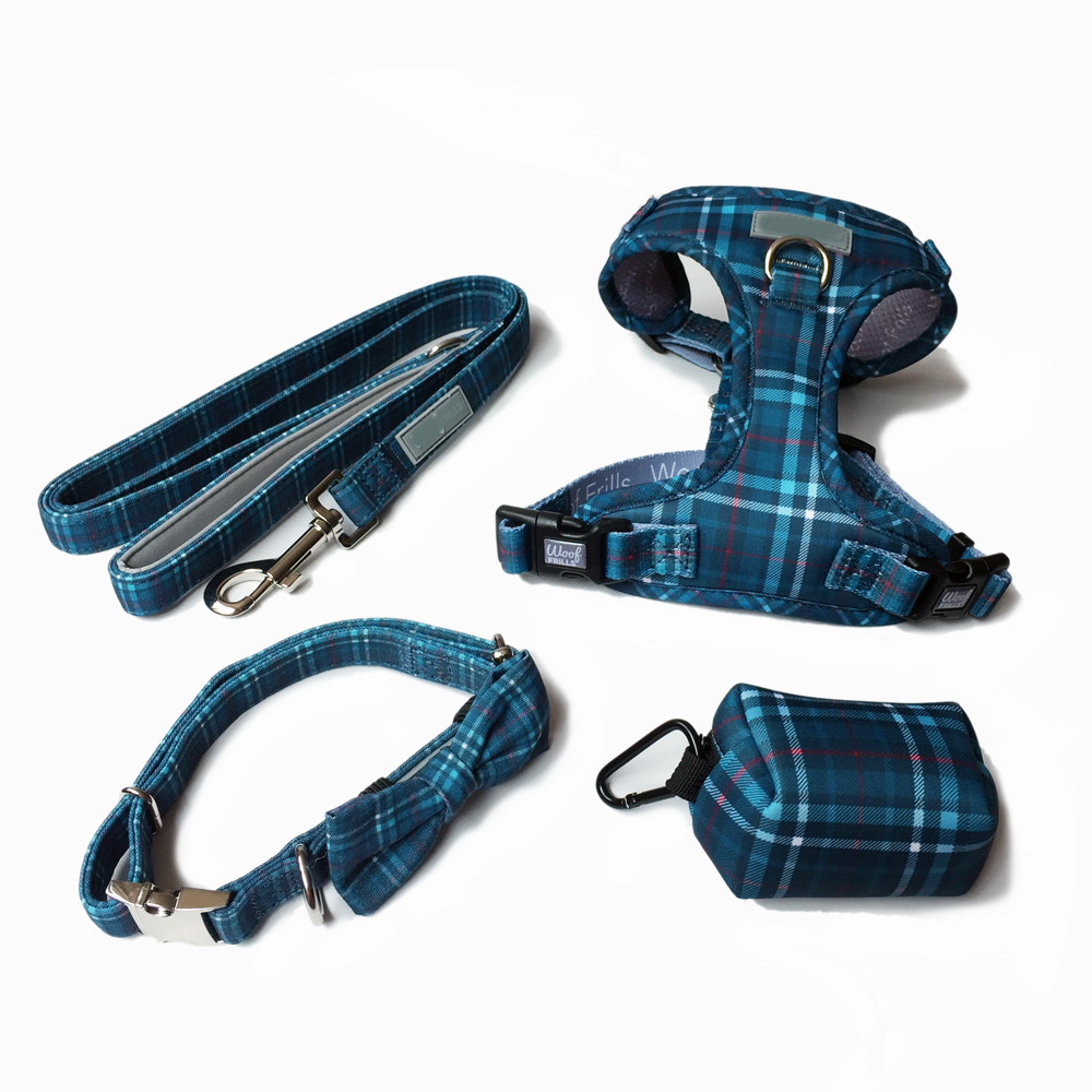 Classic checkered pet outdoor supplies set, bow dog pen, easy to put on and take off dog vest