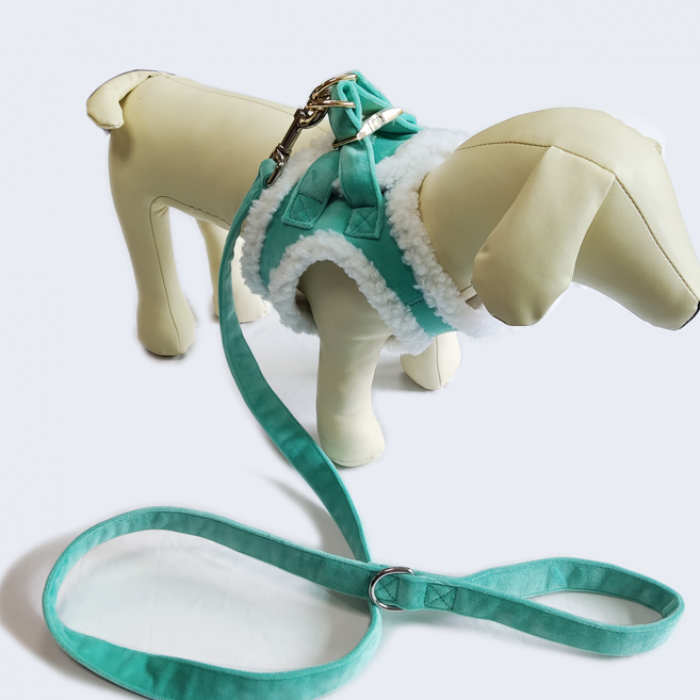 羊羔绒保暖宠物背心衣服天鹅绒面料狗狗胸背衣服