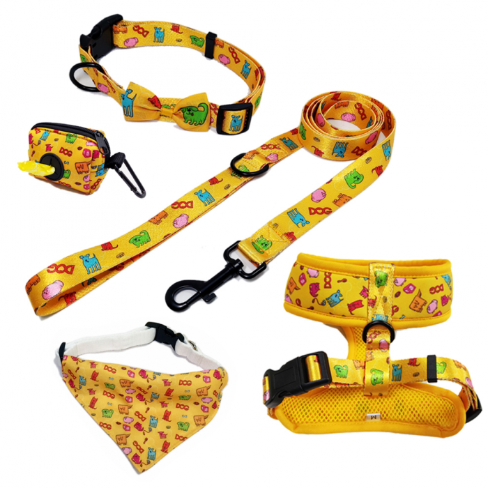 黄色宠物用品套装宠物训练用品外出遛狗用品垃圾包项圈背心牵引绳